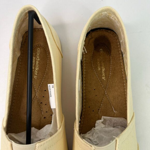 Cloudwalkers Slip On Shoes Regan Size 11W Natural/Beige New In Box #521 - Picture 9 of 12